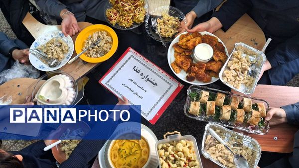 جشنواره غذا دهه فجر در مدرسه مدرس تبریز 