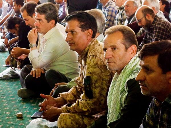 نماز جمعه ای با رنگ خون شهید در کاشمر