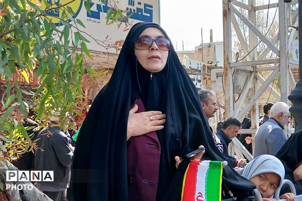 کبوتران عاشق به امام شهیدشان پیوستند