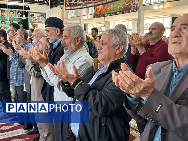 شکوه بندگی در نماز عید فطر گلوگاه