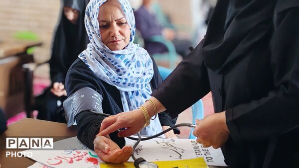 کمپین اندازه گیری فشار خون در نیشابور 