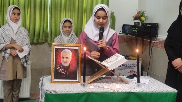 مراسم سالروز شهادت شهید قاسم سلیمانی در مدارس پردیس