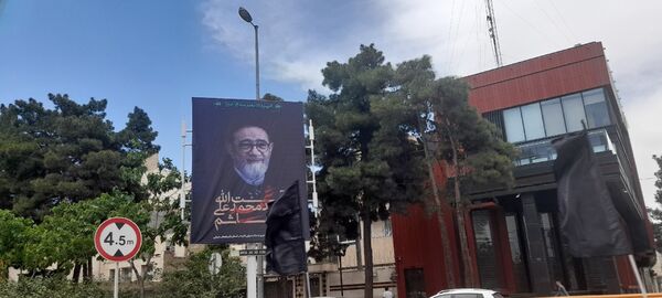 مشهد در میزبانی از فرزند شهیدش سیاه پوش شد