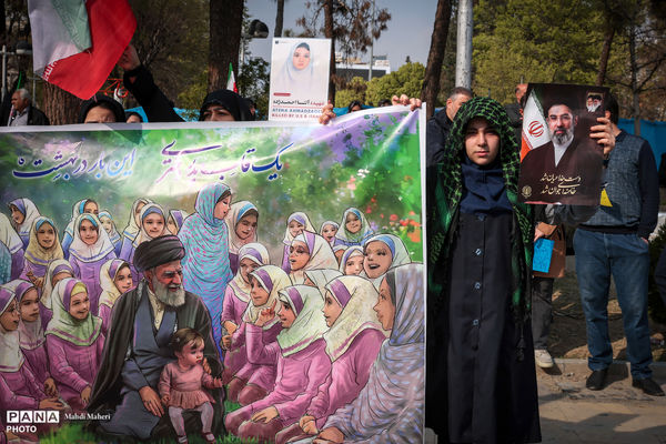 تجمع بزرگ هم‌عهدی‌ نوجوانان با رهبری معظم انقلاب اسلامی