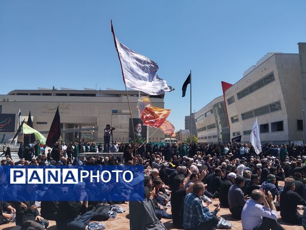 مردم مشهد در سوگ شهادت امام جواد(ع)