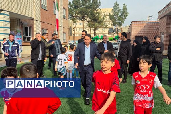 افتتاح چمن مصنوعی دبستان فرشچی اسلامشهر 