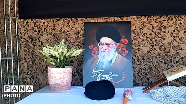 تجلیل از معلمان در خرم‌ آباد؛ حضور مدیرکل آموزش و پرورش لرستان و برپایی میز خدمت
