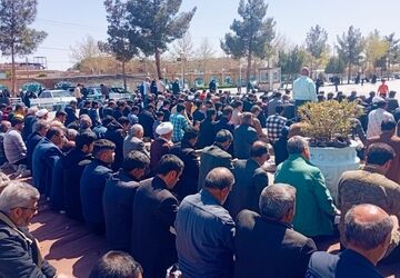 نماز جمعه در شهرستان کاشمر 