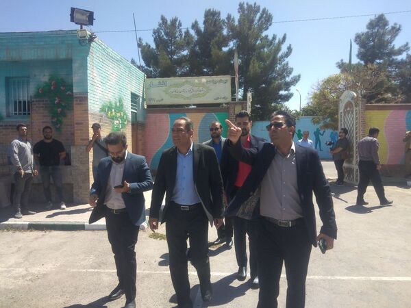 از زمین چمن تا میدان همدلی