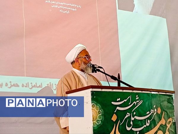 نماز جمعه در شهرستان کاشمر