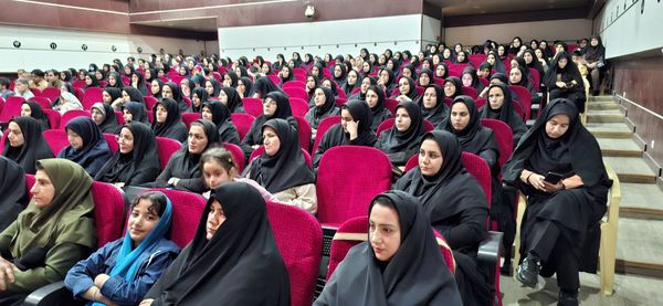 برگزاری جشن سپاس معلم در پلدختر و قدردانی از معلمان برتر