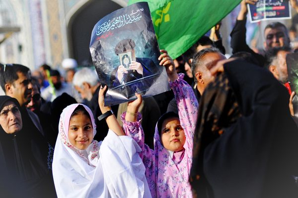 زیارت شهدای جمهور در حرم مطهر رضوی