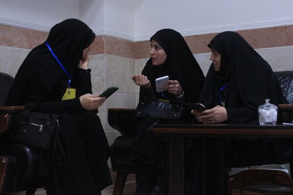  مسابقات قرآن، عترت و نماز متوسطه اول و دوم دختران بهارستان‌دو