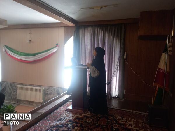 تقدیر از افتخار آفرینان مدرسه انیس خوشقدم ناحیه دو  