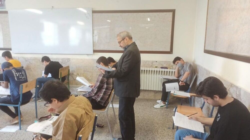 رقابت 2 هزار و ۶۹۲ نفر در آزمون ورودی مدارس نمونه فرهنگ