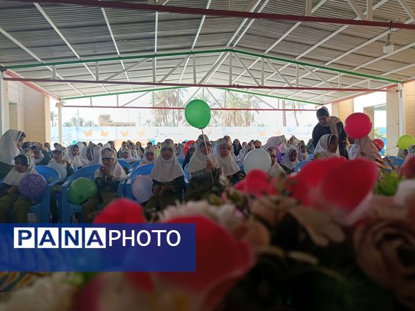 شکوفه‌های دانایی در مدرسه شاهد حاجی‌آباد