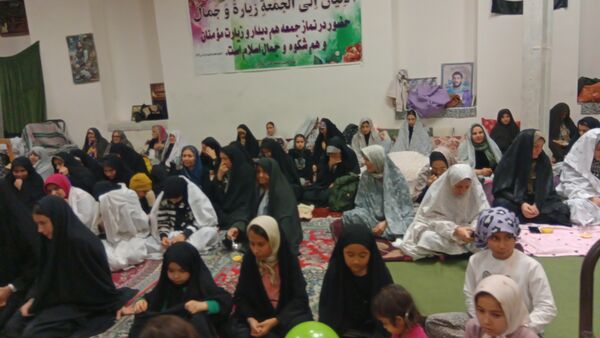 مراسم اعتکاف دانش آموزی در شهر راز