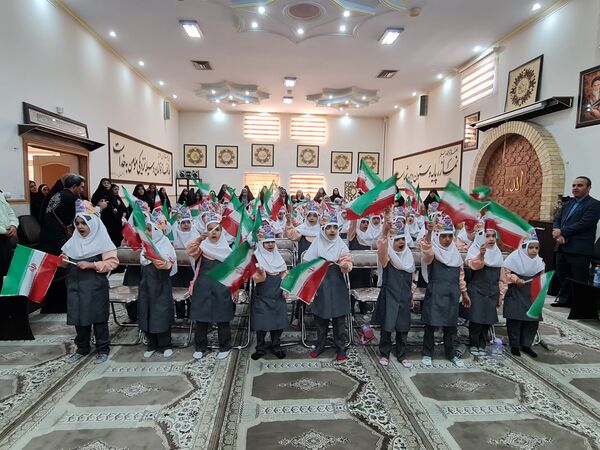 طنین زنگ جشن شکوفه‌ها در مدارس شهرستان اسلامشهر