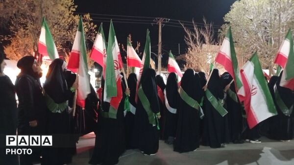  حضور مردم بروجن در یادبود روز دختران میناب