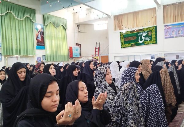 مراسم ظهر تاسوعا حسینی در مسجد شهدای گمنام 