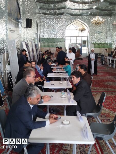 میز ارتباطات مردمی مسئولان شهرستان کاشمر در باغمزار 