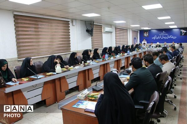 آیین تقدیر وتجلیل از ۱۸ معلم نمونه در شهرستان قرچک 