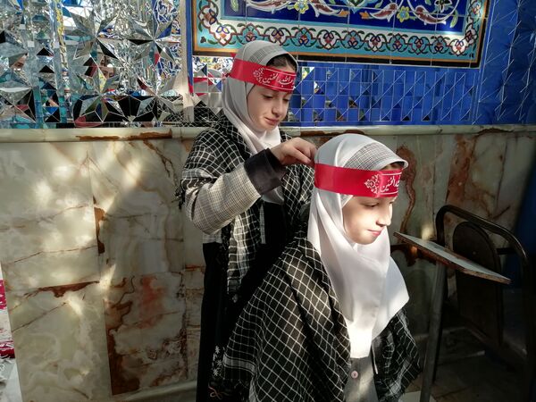 تجدید پیمان با شهدای امامزاده عمادالدین در شهرستان رباط کریم