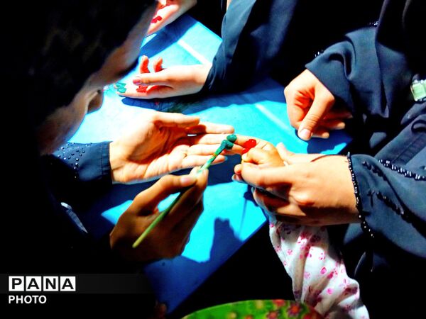 غرفه هایی در کناره های تجمعات شبانه کاشمر
