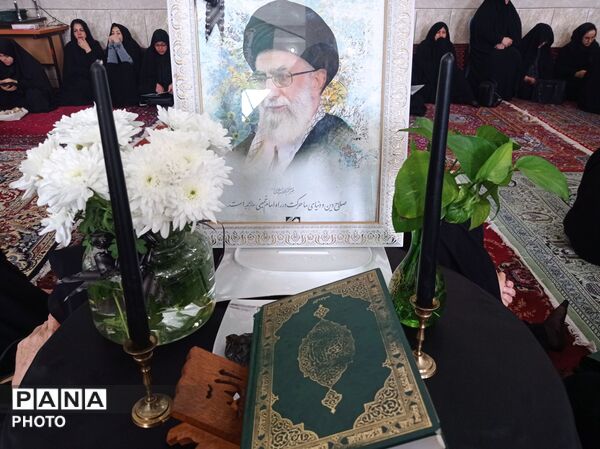 حضور پرشور و پر رنگ فرهنگیان جاجرم  در عزای رهبر شهید 