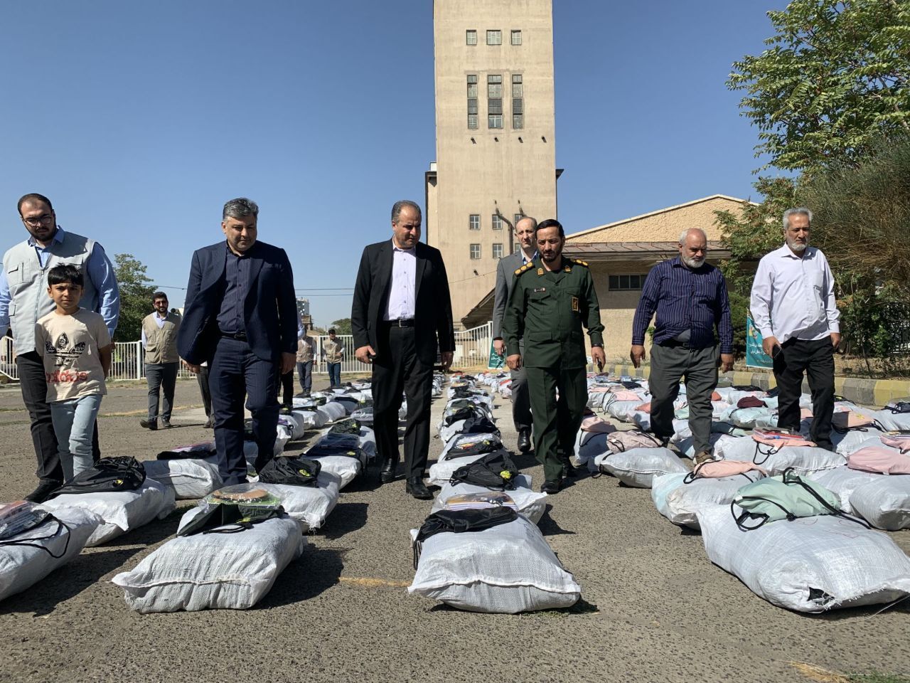 توزیع ۲۶۷۳ بسته نوشت‌افزار در قالب پویش مهر علوی میان دانش‌آموزان آذربایجان شرقی