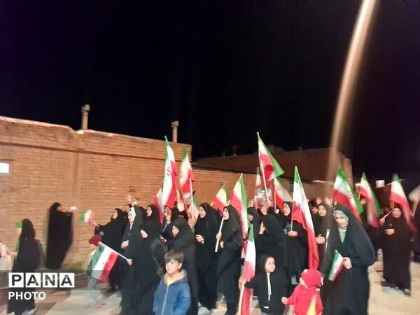 مراسم چهلم رهبر شهید و کودکان میناب