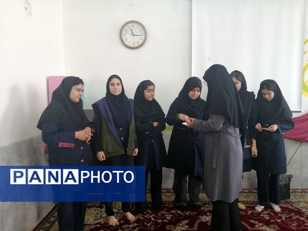 جشن مبعث پیامبر (ص) در دبیرستان فیاض