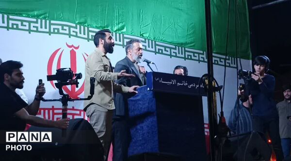 تجمعات شبانه پرشور تر از همیشه 