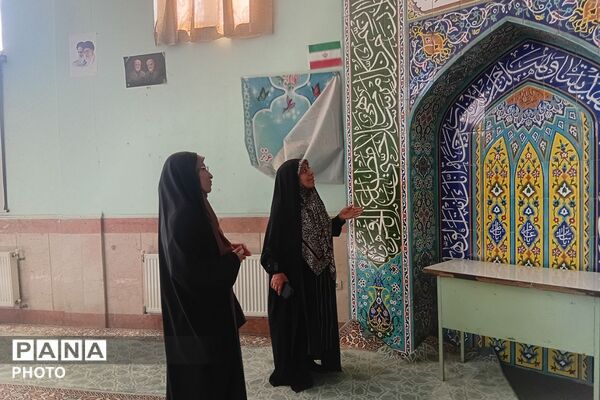 بازدید از نمازخانه مدارس ناحیه دو شهرری 