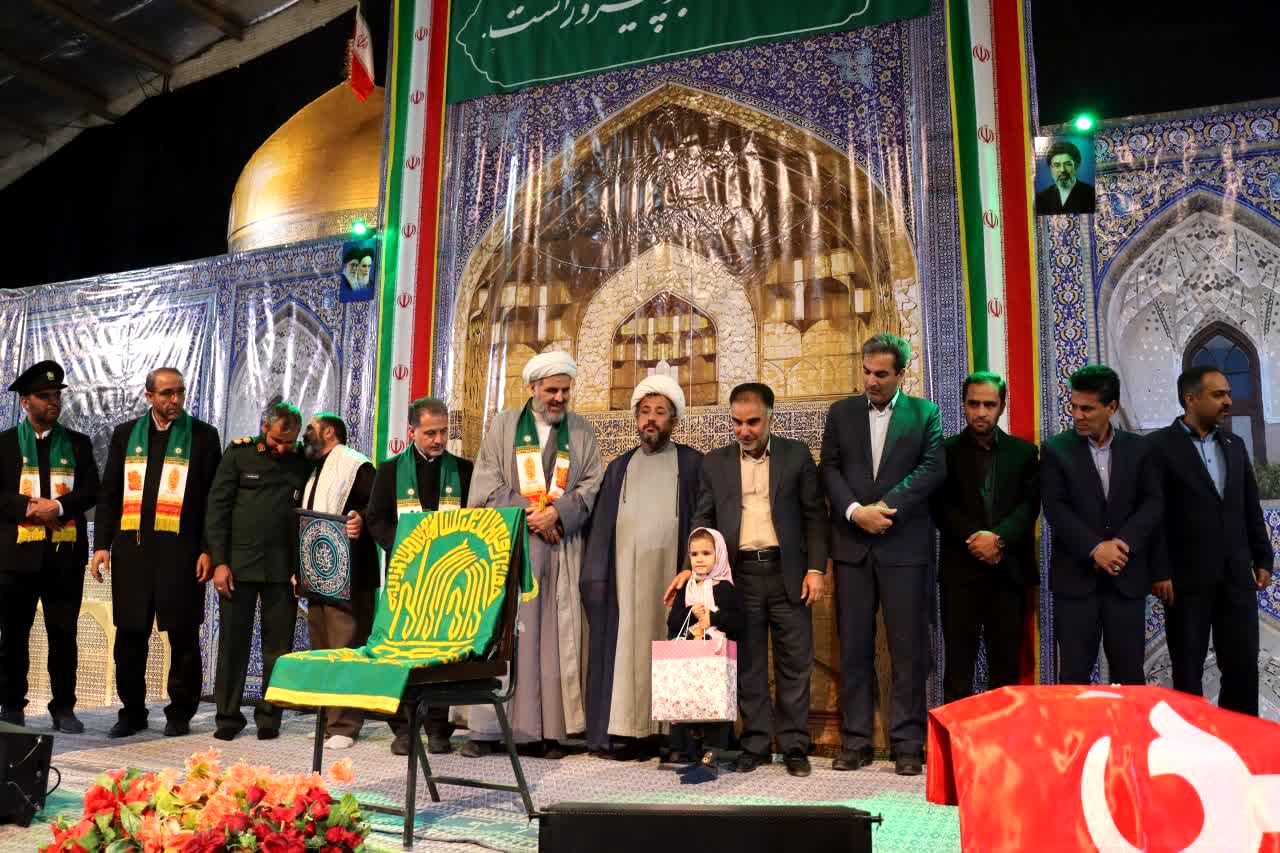 حضور گسترده مردم شهر نیر در جشن زیر سایه خورشید
