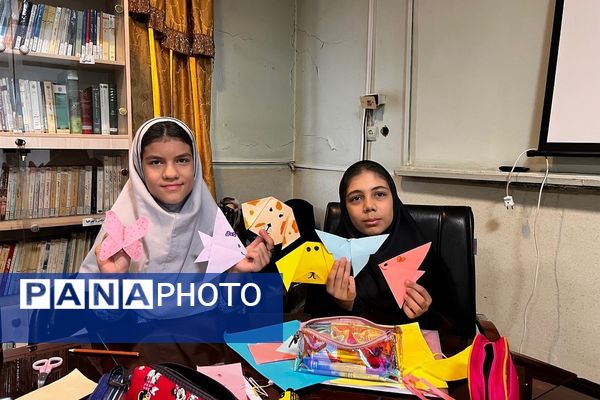 کارگاه «خلاقیت و شادی با اوریگامی» در پژوهش‌سرای دانش‌آموزی کاوش کهریزک 
