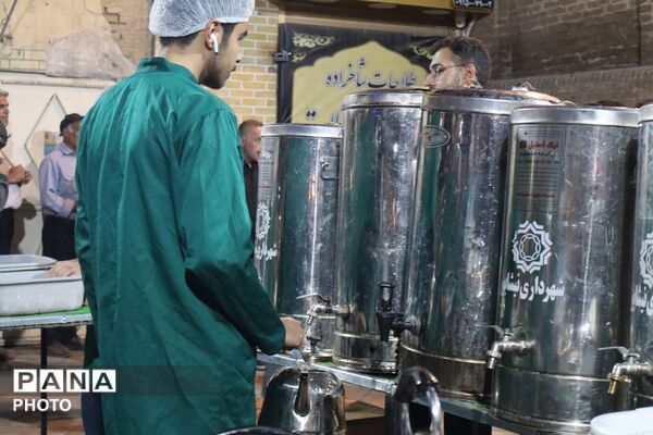 چایخانه فاطمه الزهرا برای هشتاد و هشتمین بار میزبان جانفدایان نیشابور 