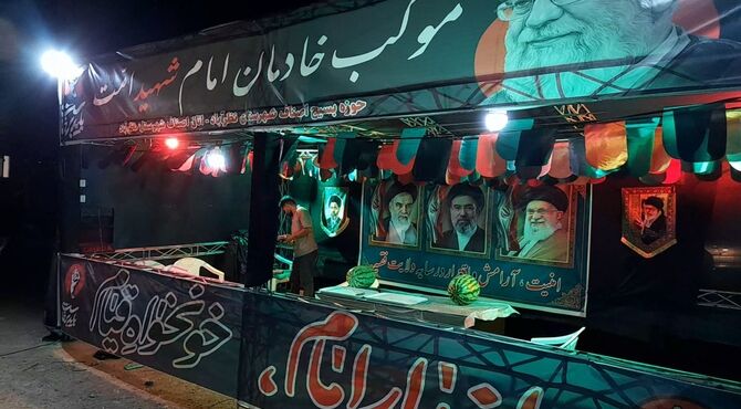 آغاز میزبانی از زائران با دستان خادمان