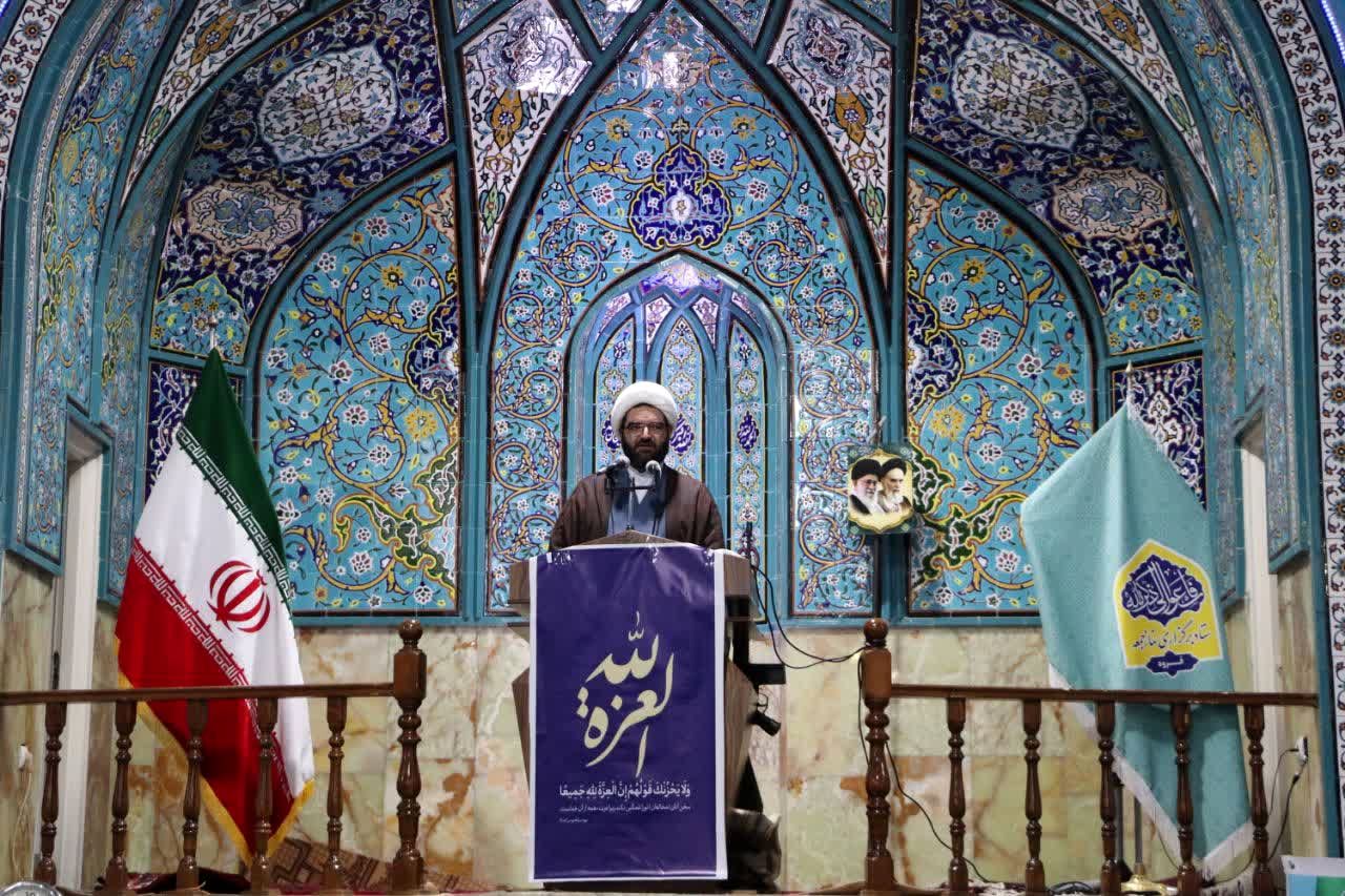 اقامه نماز جمعه قروه به امامت حجت‌الاسلام عابدین رستمی