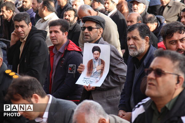 برپایی باشکوه نماز عید فطر در یزد