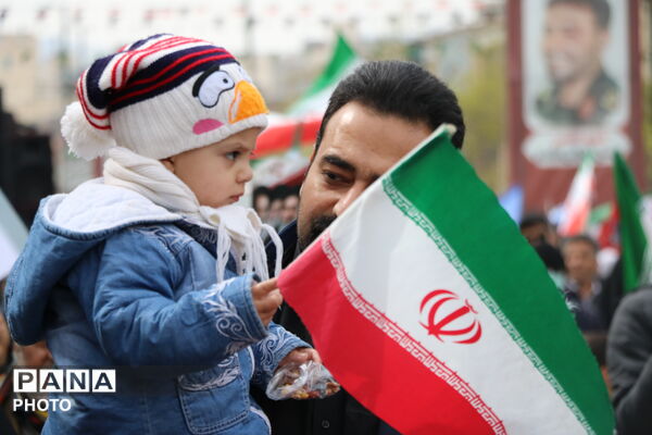 نسل جدید، پای آرمان‌های انقلاب 