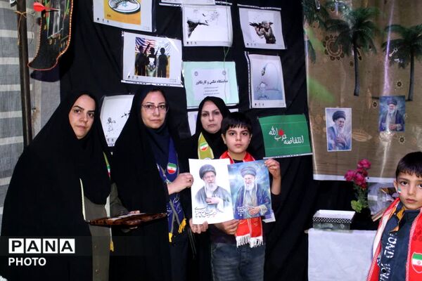 مراسم سازمان دانش‌آموزی فاروج به یاد دانش‌آموزان شهید میناب