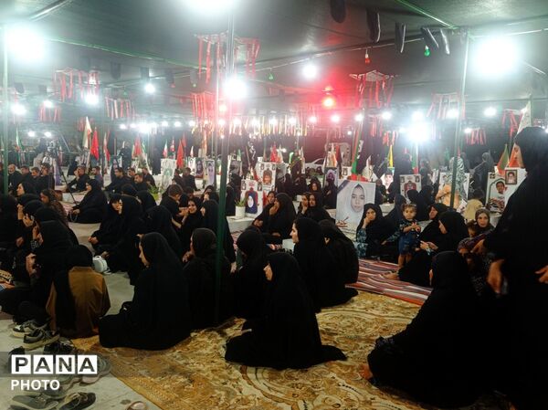 گرامیداشت یاد شهدای مدرسه شجره طیبه میناب در شب تاسوعای حسینی