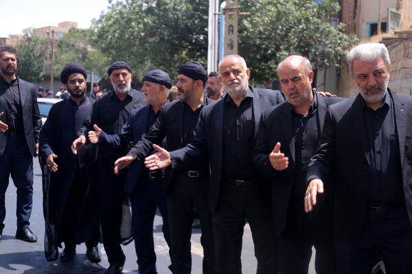 ظهر عاشورایی شهر اولین‌ها