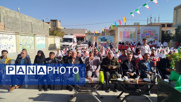 هفته پدافند غیرعامل با مانورهای مختلف این هفته در دبستان حضرت مریم(س) دوره دوم