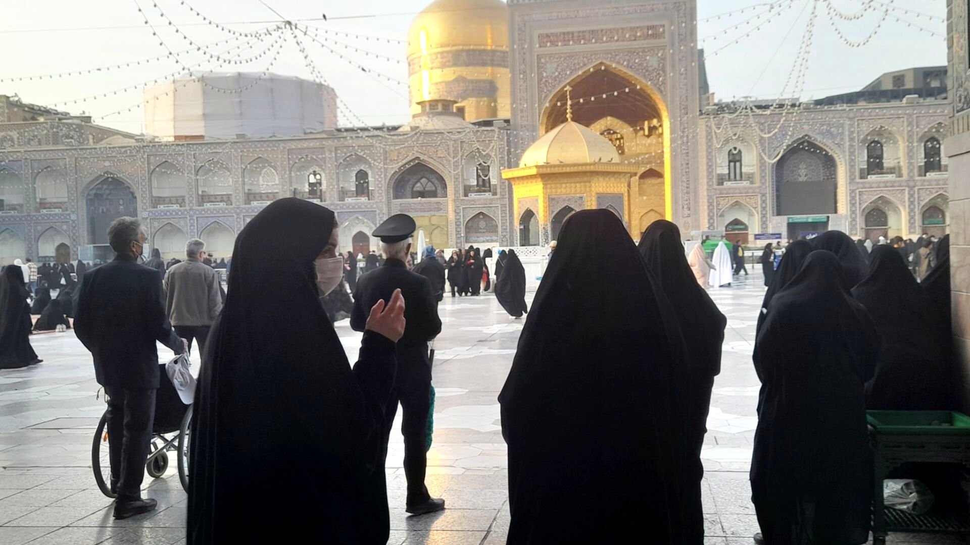 همدلی و زیارت در چهارشنبه‌های رضوی