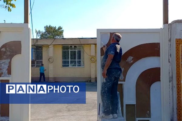 بچه‌ها پای کار زیبا سازی مدارس کم برخوردار در راستای عدالت آموزشی 