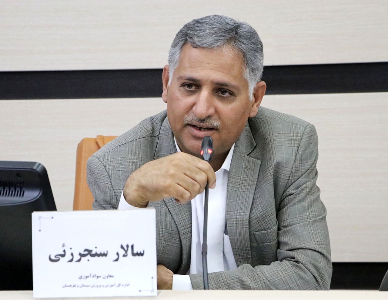 سوادآموزی امروز تنها خواندن و نوشتن نیست، هر فرد باید مهارت‌ آموزی را هم فراگیرد