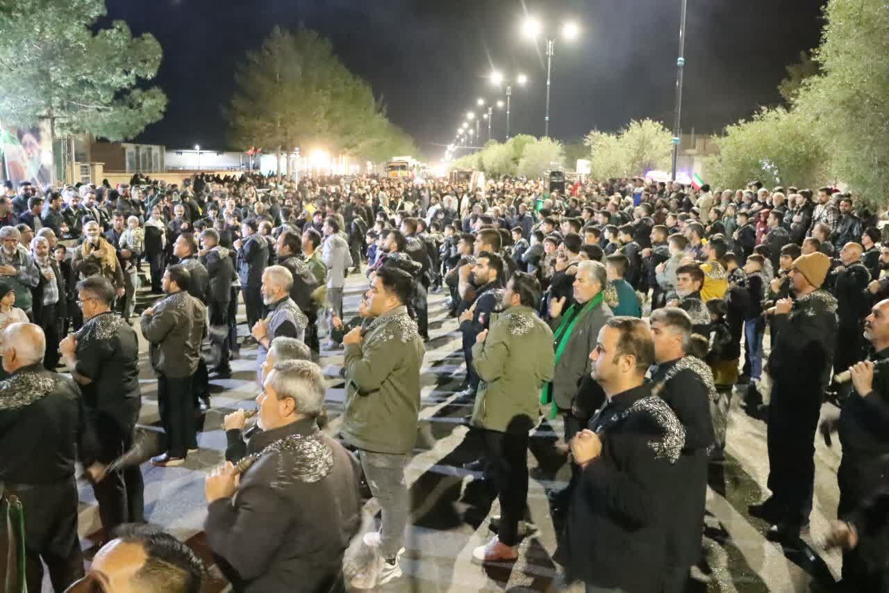 سوگواری مردم بخش بهمن ابرکوه در نهمین شب شهادت امام شهیدشان