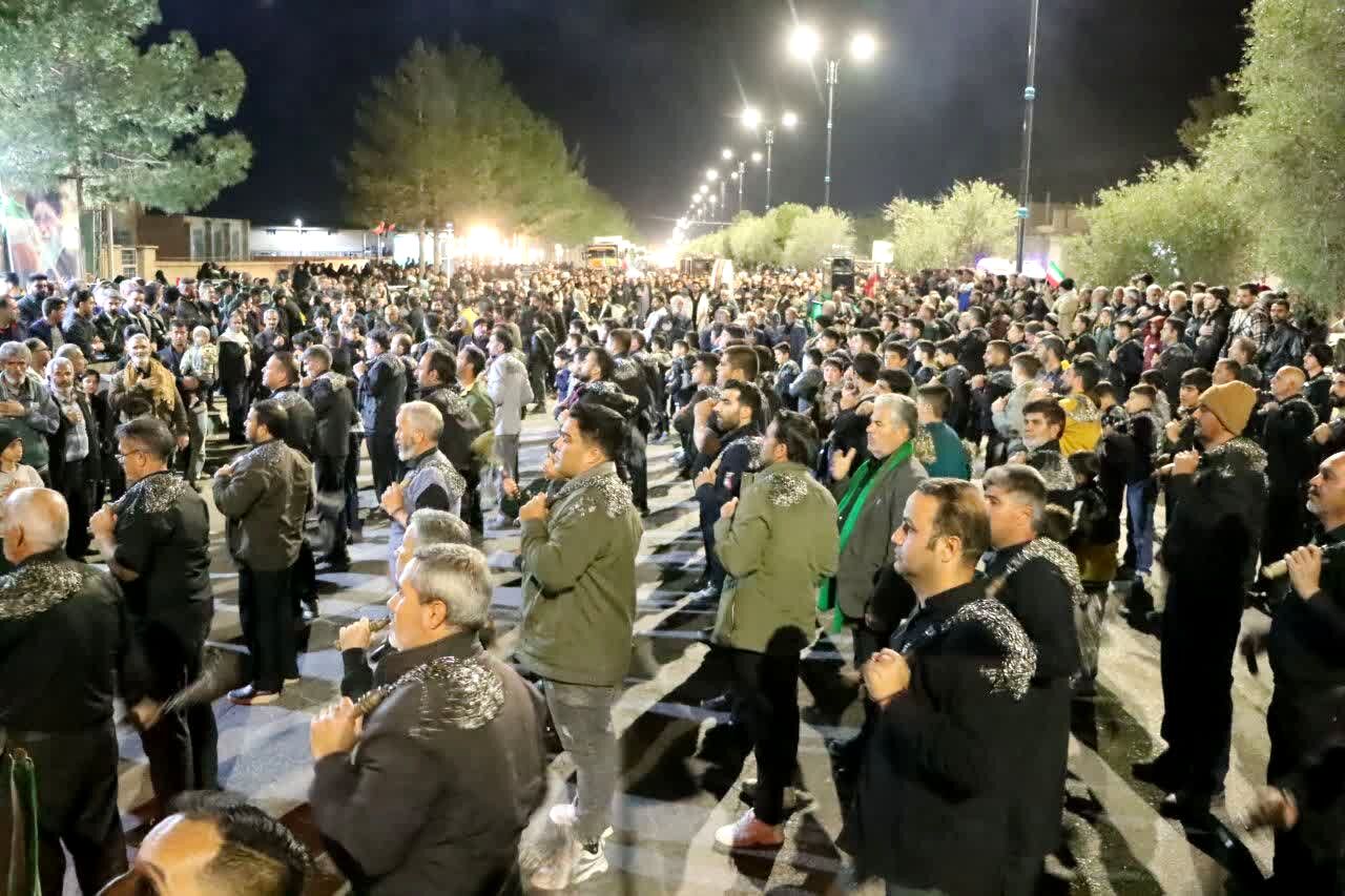 سوگواری مردم بخش بهمن ابرکوه در نهمین شب شهادت امام شهیدشان